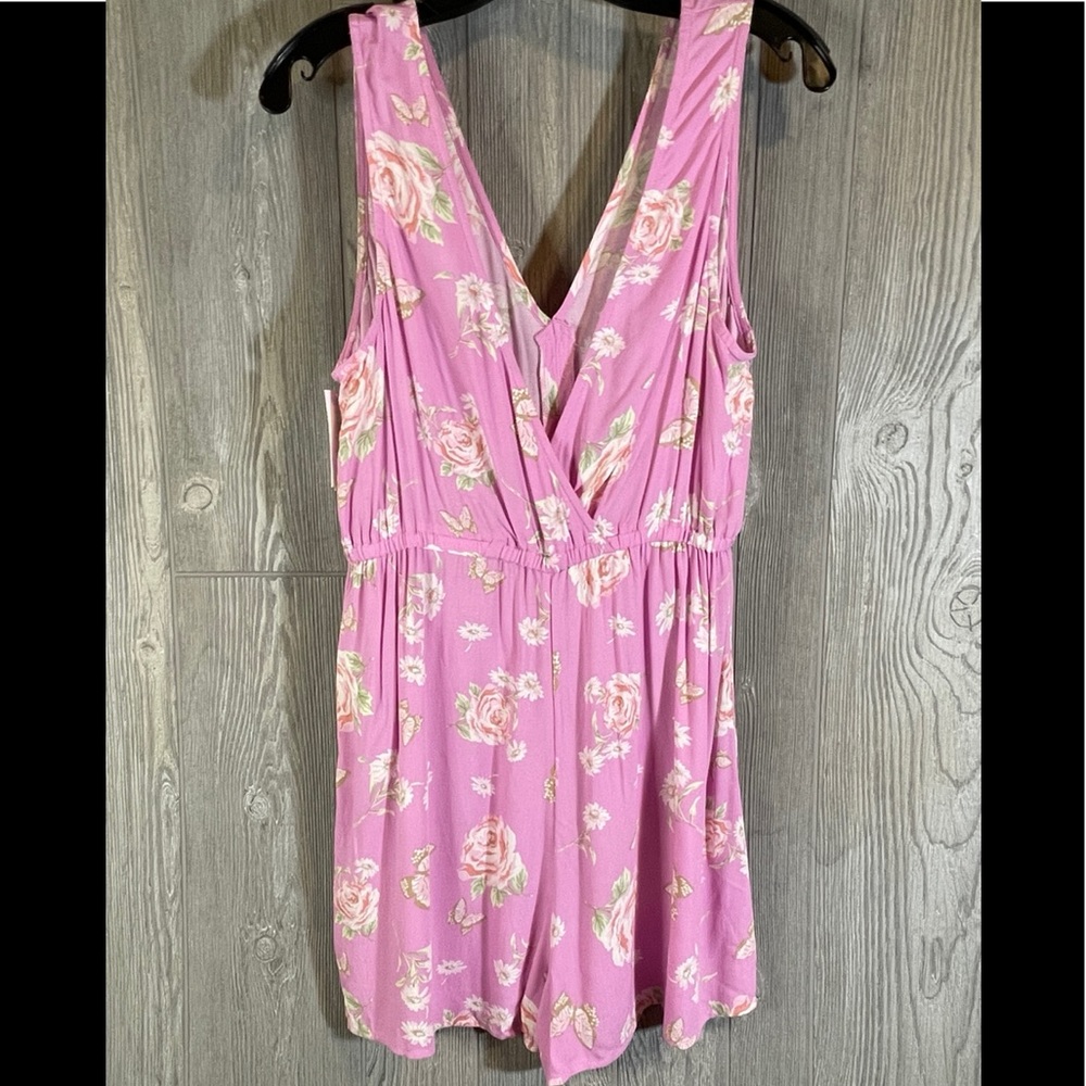 BP Romper Womens Pink Floral V-Neck Shorts Deep V Back Size XS
